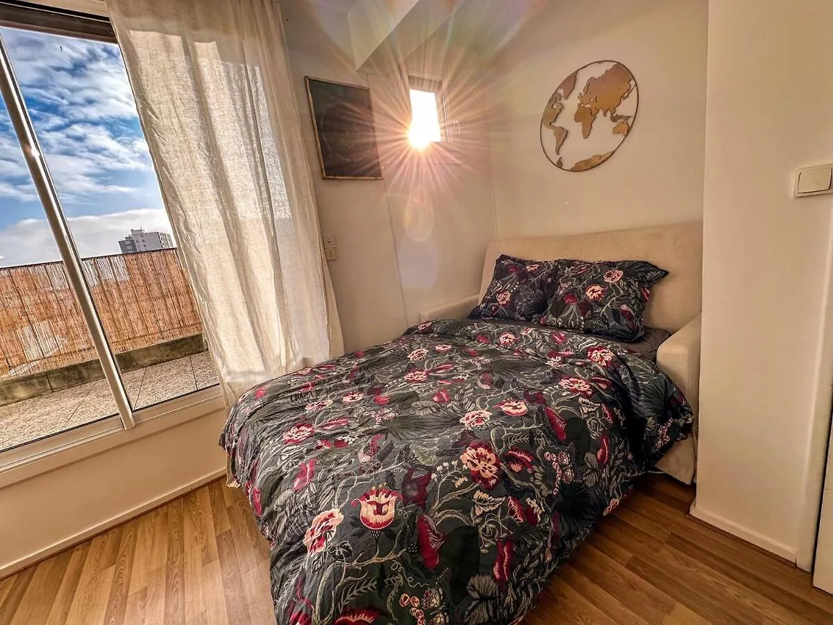 Appartamento Parisian Nest - Panoramic Views - Free Parking