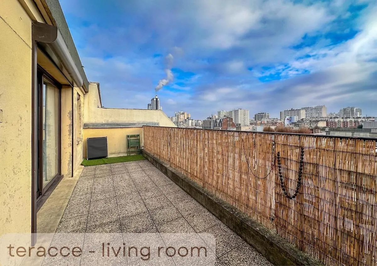 Parisian Nest - Panoramic Views - Free Parking Lejlighed 0*, Paris